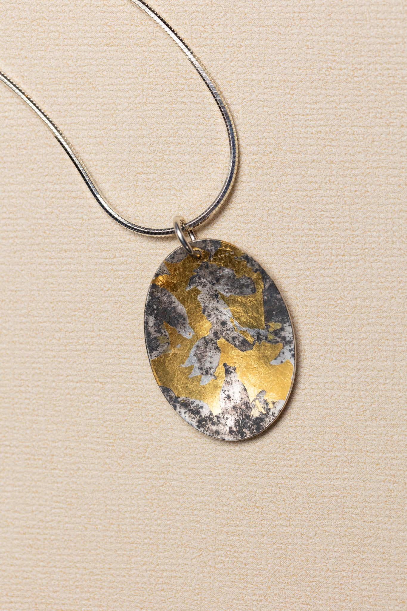 Keum-boo Oval Pendant